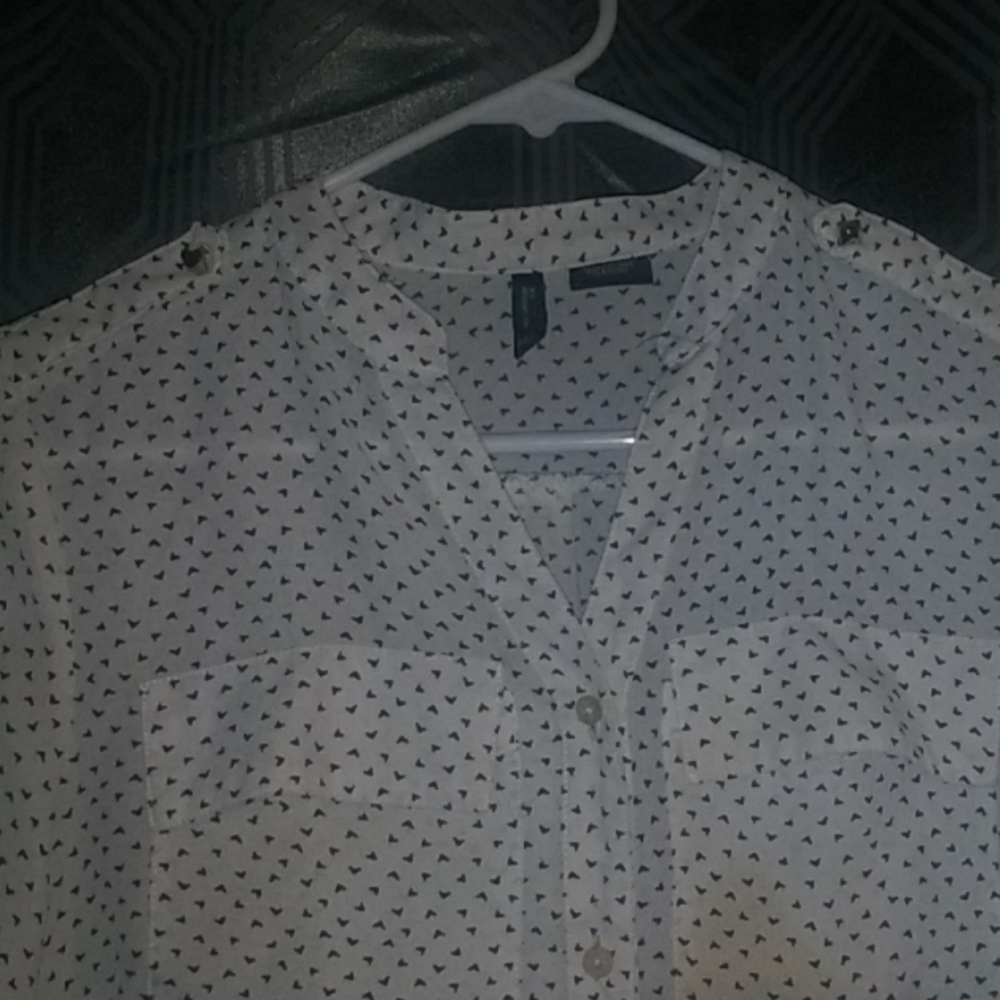 Blouse - Picture 2 of 3